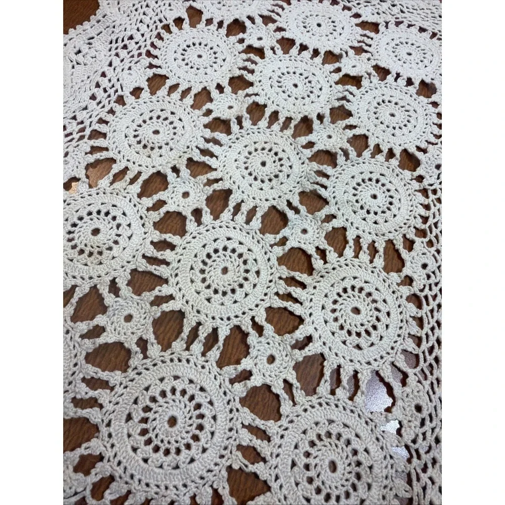 Vintage Crochet Kitchen Table Placemat Or Doily Beige Scalloped Edge 11 X 16.5